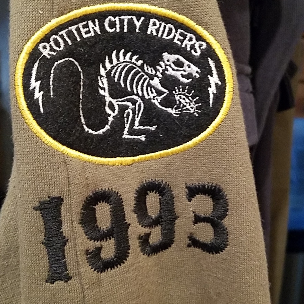 jacket - Picture 4 of 4